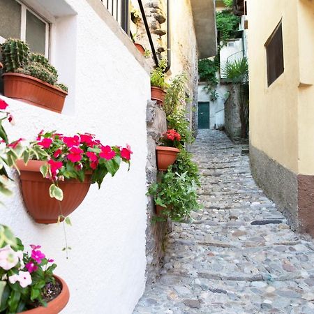 לואינו Charming Moment Di Villa Porta - Borgo Antico מראה חיצוני תמונה