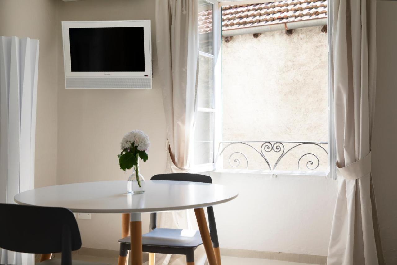 לואינו Charming Moment Di Villa Porta - Borgo Antico מראה חיצוני תמונה